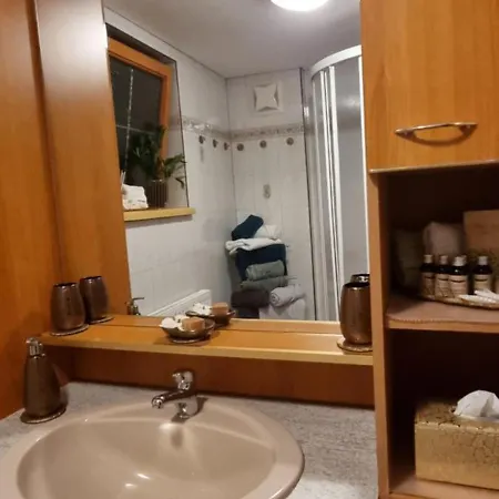 Klimbacher Apartment *